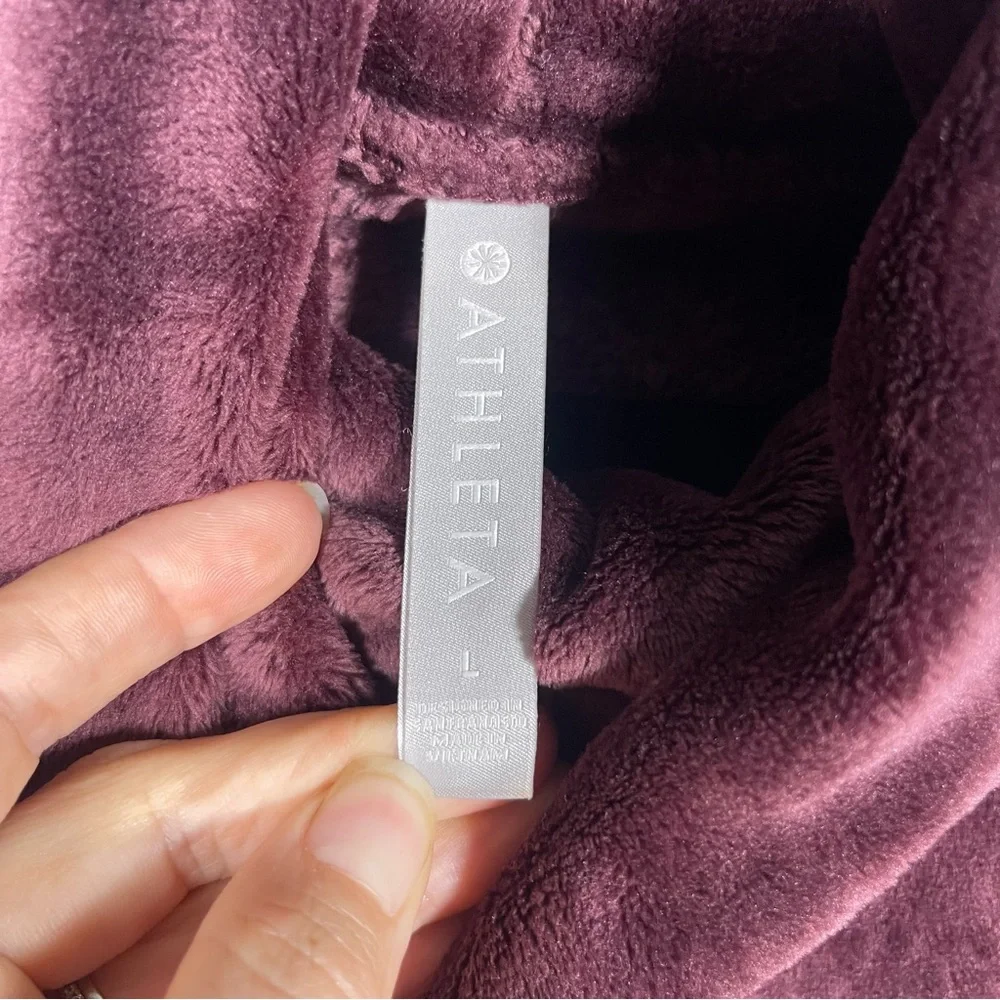 Athleta Women’s Large Double Cozy Karma Funnel Neck Plush Sweater Burgundy Mauve